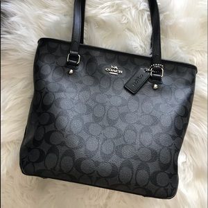 EUC coach zip top tote canvas